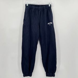 Brandy Melville New York Rosa Sweatpants in Navy Blue